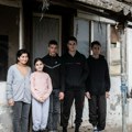 Stravična sudbina porodice Hornjak iz Titela: Ostali bez krova, decu u školi ignorišu jer su siromašna, nemaju ni tekuću vodu…