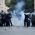 Sukobi demonstranata i policajaca u Albaniji nastavljeni ispred Ramine kancelarije (foto)