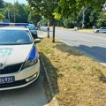 Auto udario dete (12) kod škole u Vinči! Devojčica završila u Urgentnom centru