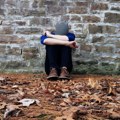 "Potcenjena" pretnja: Usamljenost za zdravlje opasnija od gojaznosti, cigareta i nekretanja