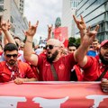 Berlinska policija zaustavila marš turskih navijača zbog spornog znaka Sivih vukova
