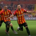 Kardosov ples po kiši, het-trikom doneo pobedu Kajzeriju