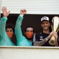 FOTO Bori se sa leukemijom, a saigrači ga iznenadili u bolnici: Doneli mu trofeje do kreveta, ovo se pamti ceo život