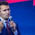 Upucan Trampov aktivista i podkaster Čarli Kirk u kampusu u Juti