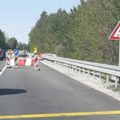 Srbija zgrožena bahatom vožnjom! Vozač audija beogradskih tablica preticao kolonu, poštovao pravilo, a onda napravio grešku…
