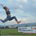Ivana Španović se zagreva u autobusu: Finale troskoka pomereno, saobraćajka blokirala Birmingem