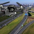 Dron vas je snimio u prekršaju, da li je to dovoljno za kaznu? Beleži ako držite telefon i prolazite kroz crveno