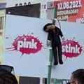 Saslušan učesnik protesta koji je osumnjičen da je nosio obešenu lutku sa Vučićevim likom