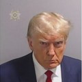 “Zgodan momak”: Bajden o Trampovoj fotografiji iz zatvora