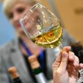 Живели! У Русији направили вино за мршављење