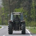 Poljoprivrednici u Hrvatskoj u protestu blokirali granični prelaz Županja - Orašje prema BiH