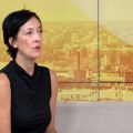 Novinarki Danici Ilić sinoć oduzet telefon ispred SNS-a u Beogradu: Pokušala da uzme izjavu od Vučića