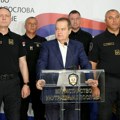 Ministar Dačić o sinoćnim incidentima: "Policija brutalno napadnuta bez povoda i razloga" - povređeno 75 policajaca, 9 teško…