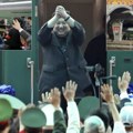 Ovako je stigla neprobojna tvrđava na šinama u Peking! Voz Kim Džong-una ima zabavljačice, skriva lansere projektila, ima i…