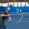 (Video) Đoković „dodaje gas“: Novi sparing partner za jaču pripremu pred početak sezone