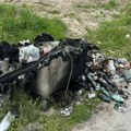 Huligani zapalili preko 10 komunalnih kontejnera