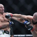 Istorijska senzacija u UFC-u: Nepobedivi Čimaev konačno pao! Strikland srušio zver iz Čečenije! (video)