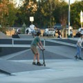 Novi Beograd dobio rekonstruisan skejt park: Prostor za skejtere, rolere i trotinete