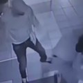 (Uznemirujući video) razbojništvo na Novom Beogradu Pretukli i vezali radnika obezbeđenja, pa ukrali sef pun novca