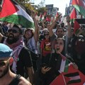 "Od reke pa do mora": Šta znači palestinski slogan koji se čuje na protestima širom sveta i Izraelcima tera strah u kosti?