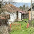 Bio je siroče, ali pošten i vredan: Meštani Prijanovića otkrivaju detalje zločina, ovo je kuća u kojoj je Sanela ubila…