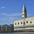 Venecija za 11 dana od novog nameta za turiste zaradila milion evra
