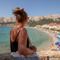 Letovanjem van sezone može dobro da se uštedi: Koja je trenutna temperatura omiljenih mora srpskih turista! U maju je ovo…