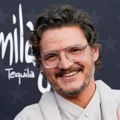 Čuveni glumac usnimljen kako leti ekonomskom klasom na putu za Filmski festival u Kanu