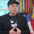Mask u Ovalnom kabinetu sa svežom modricom na oku