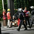 Ivica Dačić: Uhapšeno 14 osoba, povređeno 5 policajaca
