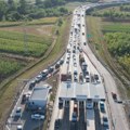 Haos u najavi Poslednji vikend avgusta garantovano donosi ogromne gužve u saobraćaju, pogotovo na naplatnim rampama