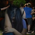 "Palili su je cigaretama, šišali i šutirali": Potresna ispovest oca devojčice (15) koju su brutalno mučili vršnjaci u parku na…