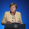 Merkel: Lažne vesti