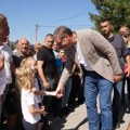 Vučić najavio u Blacu: Država priprema nova rešenja za pomoć roditeljima u Srbiji! Evo ko može da je očekuje