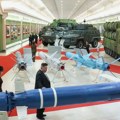 Kim Džong Un demonstrira vojnu moć: U centru pažnje raketa koja može da dosegne Ameriku!