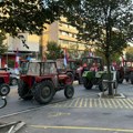 Pred miting SNS: Naprednjaci dovukli traktore i izazvali saobraćajni kolaps u Novom Sadu