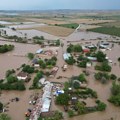 Čitave noći su spasioci u Grčkoj izvlačili zarobljene: Iz helikoptera izlaze sa torbama, na licima tuga