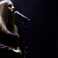 "Veče je posvećeno anđelima, stradaloj deci u Ribikaru": Danica započela koncert u MTS dvorani, tu je i Dačić