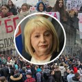 „Slavice, dalje ruke od naše dece, za njih ujedamo ako treba“: Roditelji imaju poruku za ministarku prosvete koja ne…