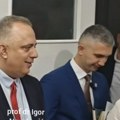 Predsednik Skupštine Grada Niša neprimereno dodirivao novinara