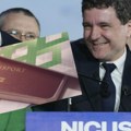 Ljudi Seku pasoše i plaču! Haos u Rumuniji nakon predsedničkih izbora (video)