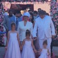 "Imamo intimne odnose tri puta dnevno": Pevačica (70) iznela intimne detalje iz braka: "To me održava u formi"