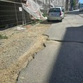Ulica Gavrila Principa već dve godine u kraterima: Nadležni obećavaju rešenje problema (FOTO)