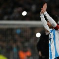 Suza na mesijevom licu i snimak koji će se pamtiti zauvek! Leo odigrao svoj poslednji meč u Argentini - zablistao na svom…