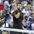 Ovacije za šampiona: Novak umesto na finalu Evrobasketa u drugom delu Evrope (VIDEO)