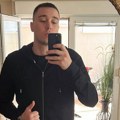 Nekada radio kao broker u američkoj kompaniji, a danas je najslušaniji muzičar u Srbiji: Životna priča repera koji ima milione…