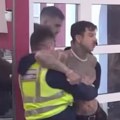 Filip đukić sav u krvi, dobio pesnicu u glavu Stravična scena u Eliti, obezbeđenje pokušava da razdvoji učesnike (video)