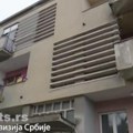 Zbog radova u stanu broj 12, cela zgrada ostala bez grejanja?! U najelitnijem delu Beograda se smrzavaju, radijatori hladni…