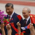 VIDEO: Putin u Kini dočekan svečanom topovskom paljbom