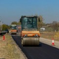 Deo Bikovačkog puta sutra zatvoren za saobraćaj, radovi i u Novom Žedniku uz naizmenično propuštanje vozila